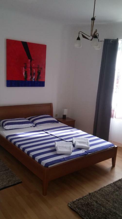 Family House Nerezine Apartman Kültér fotó